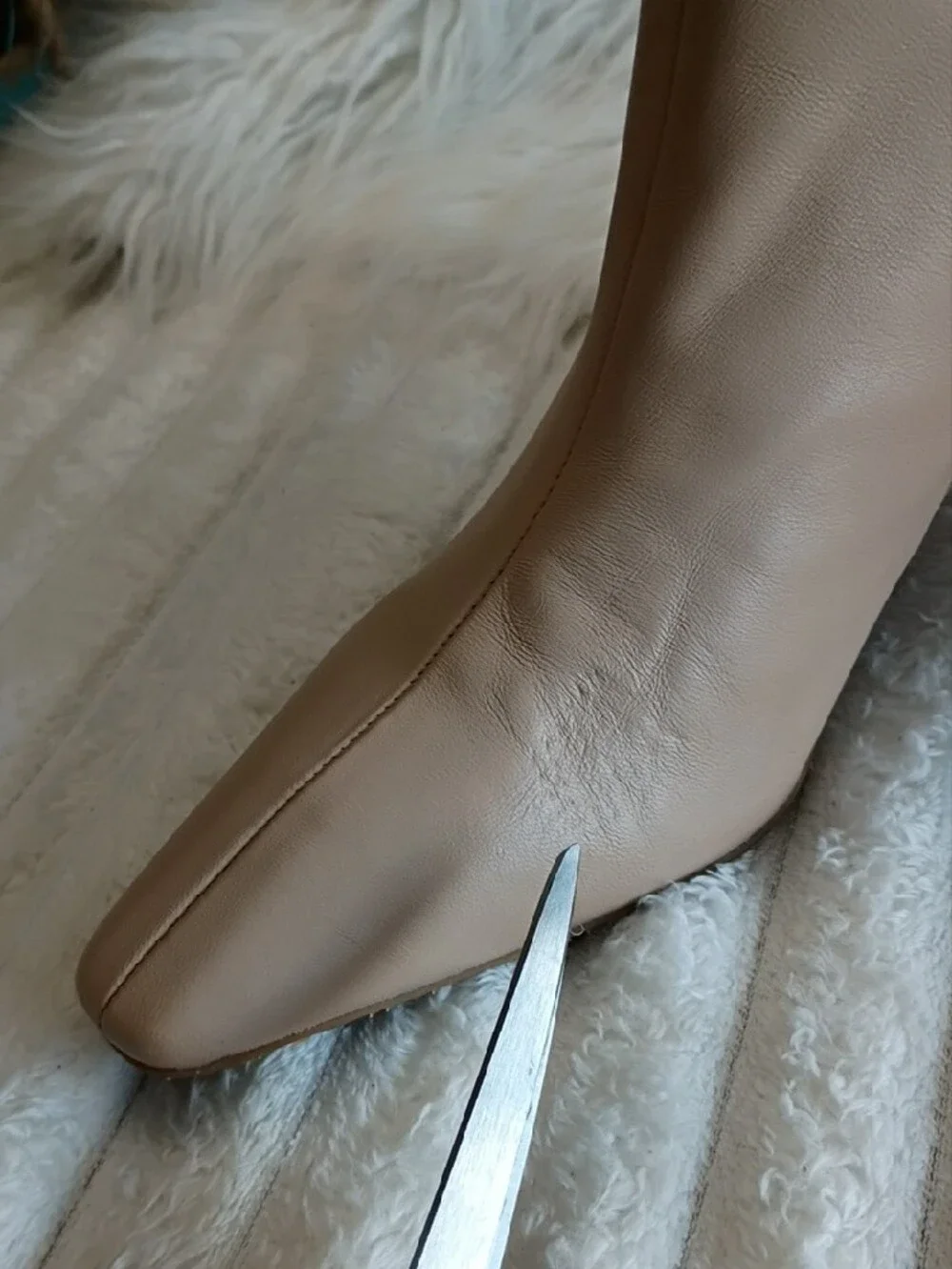 Donald J. Pliner Baltmorsp Light Beige Pointed-Toe Ankle Booties 9.5
